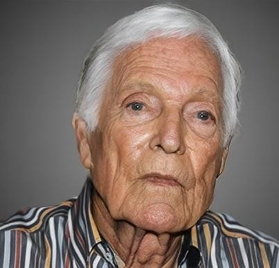 Richard Chamberlain w kluczowej scenie z miniserialu z lat 80., ukazującej dramatyzm i emocje, w kostiumie z epoki.